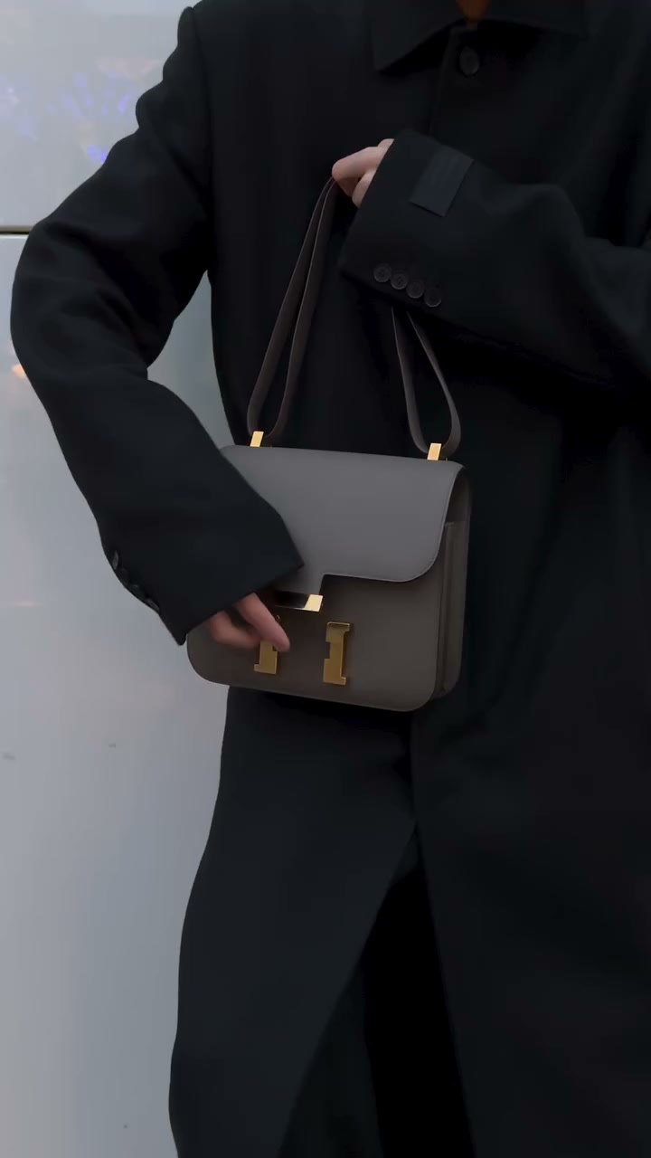 Anúncio de Sa Vogue Ltd