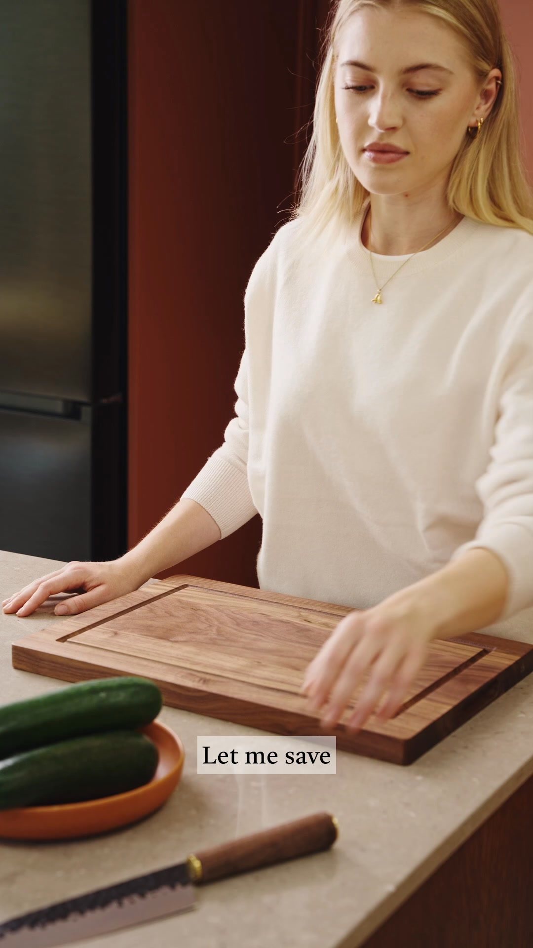 One knife. Every job.