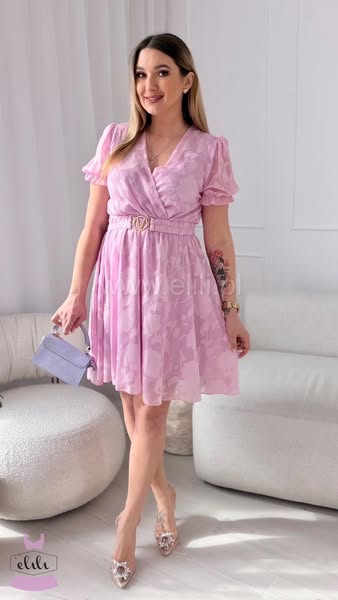 Anúncio de E-LiLi butik