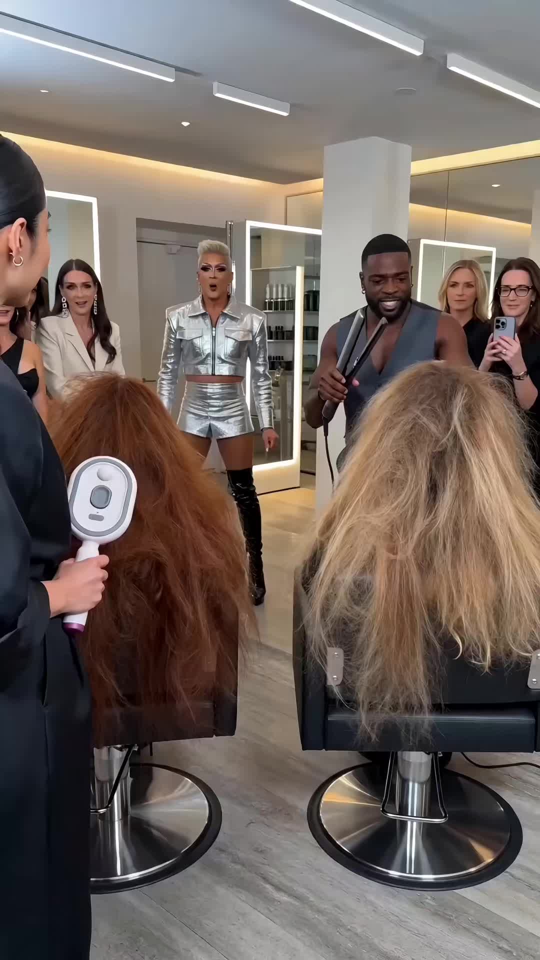 3-Second Hair Fix Before Your Date