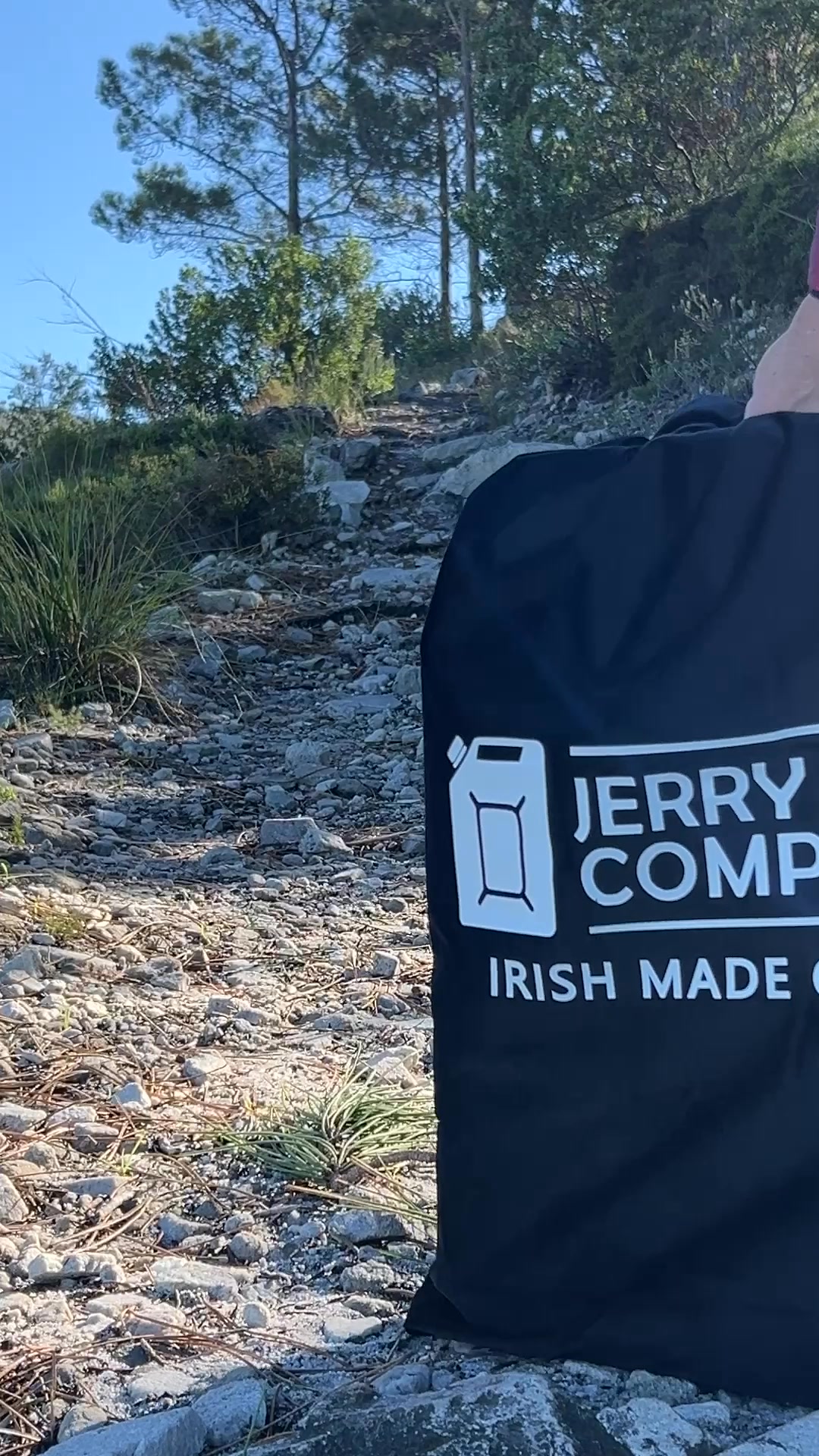 FREE worldwide shipping on €100+ orders!