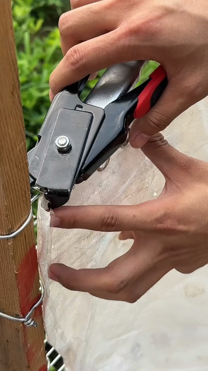 Stop struggling with slow fence repairs!