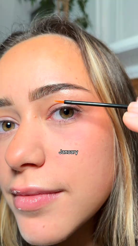 Längere Wimpern. Mehr Wow.