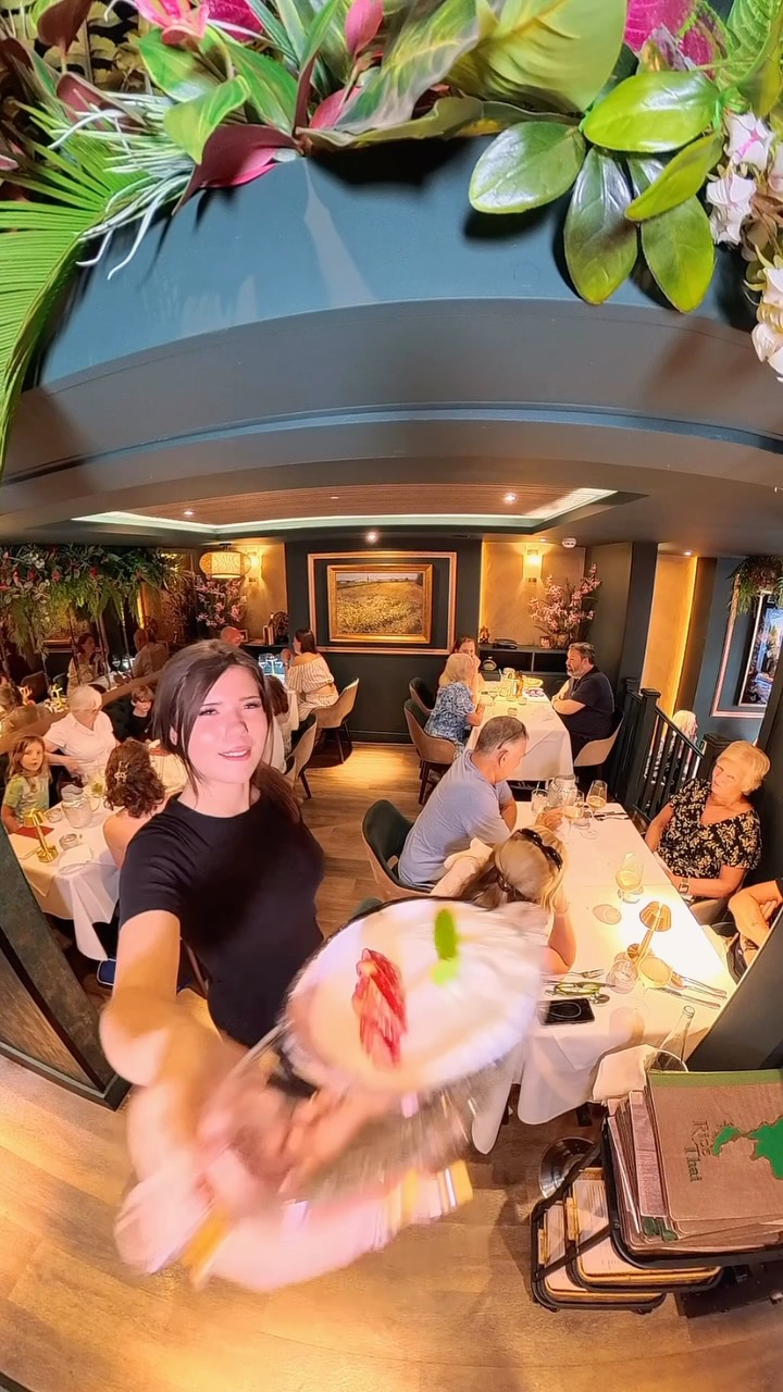 STUNNING THAI RESTAURANT