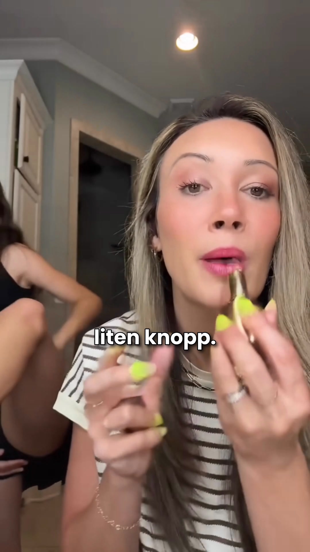 Köp 1 få 1 gratis + fri frakt bara idag