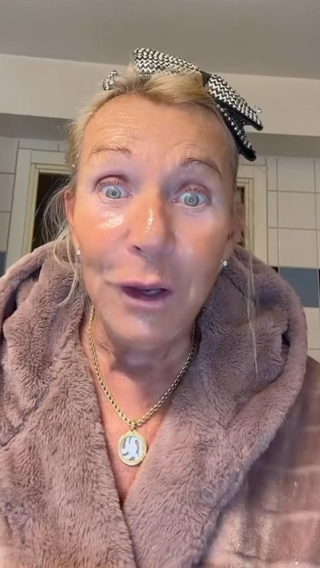 Återfå din ungdomliga hud över en natt