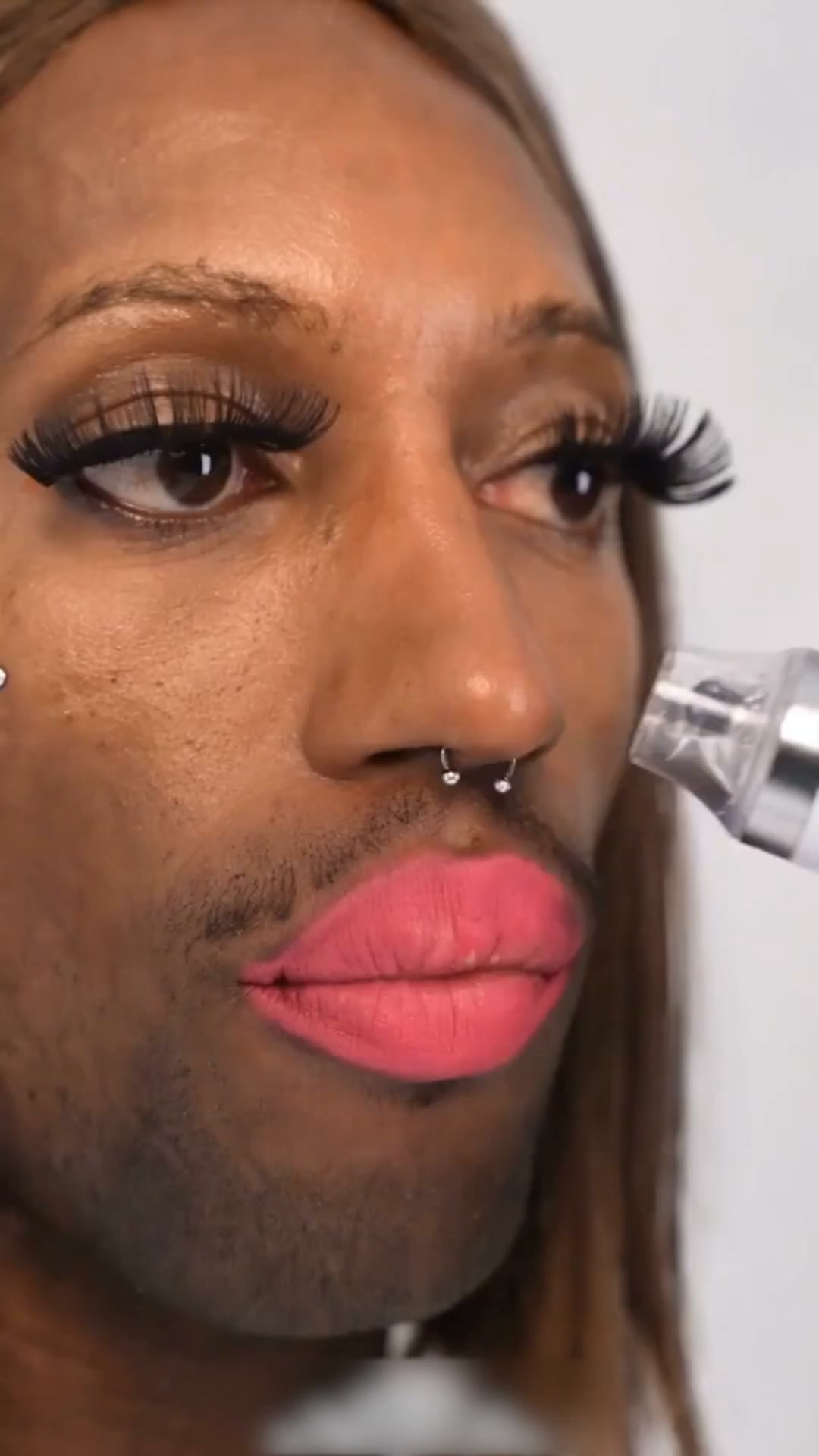 Stop Squeezing Blackheads — Try This Instead