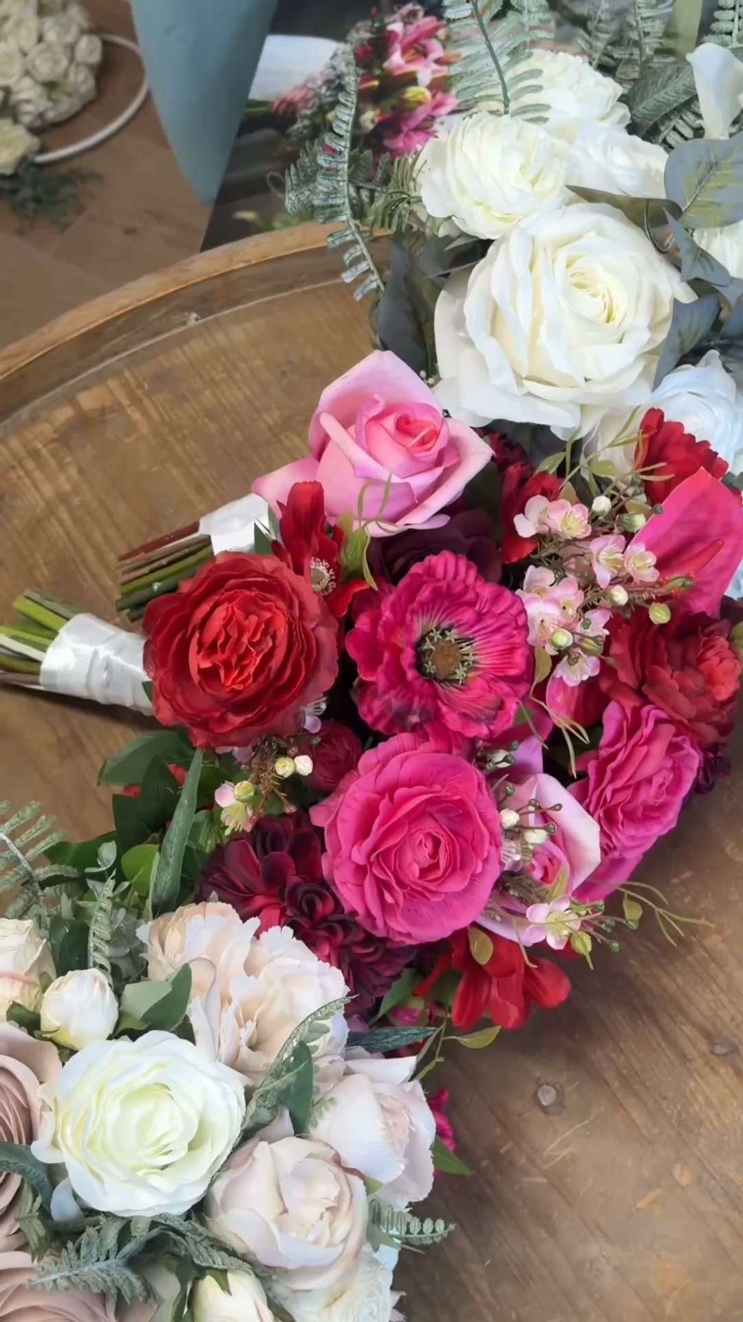 Wedding Flowers That Look Beautifully Real