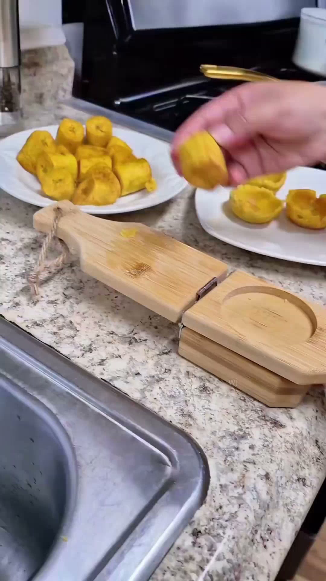 Anúncio de Aneedtoday