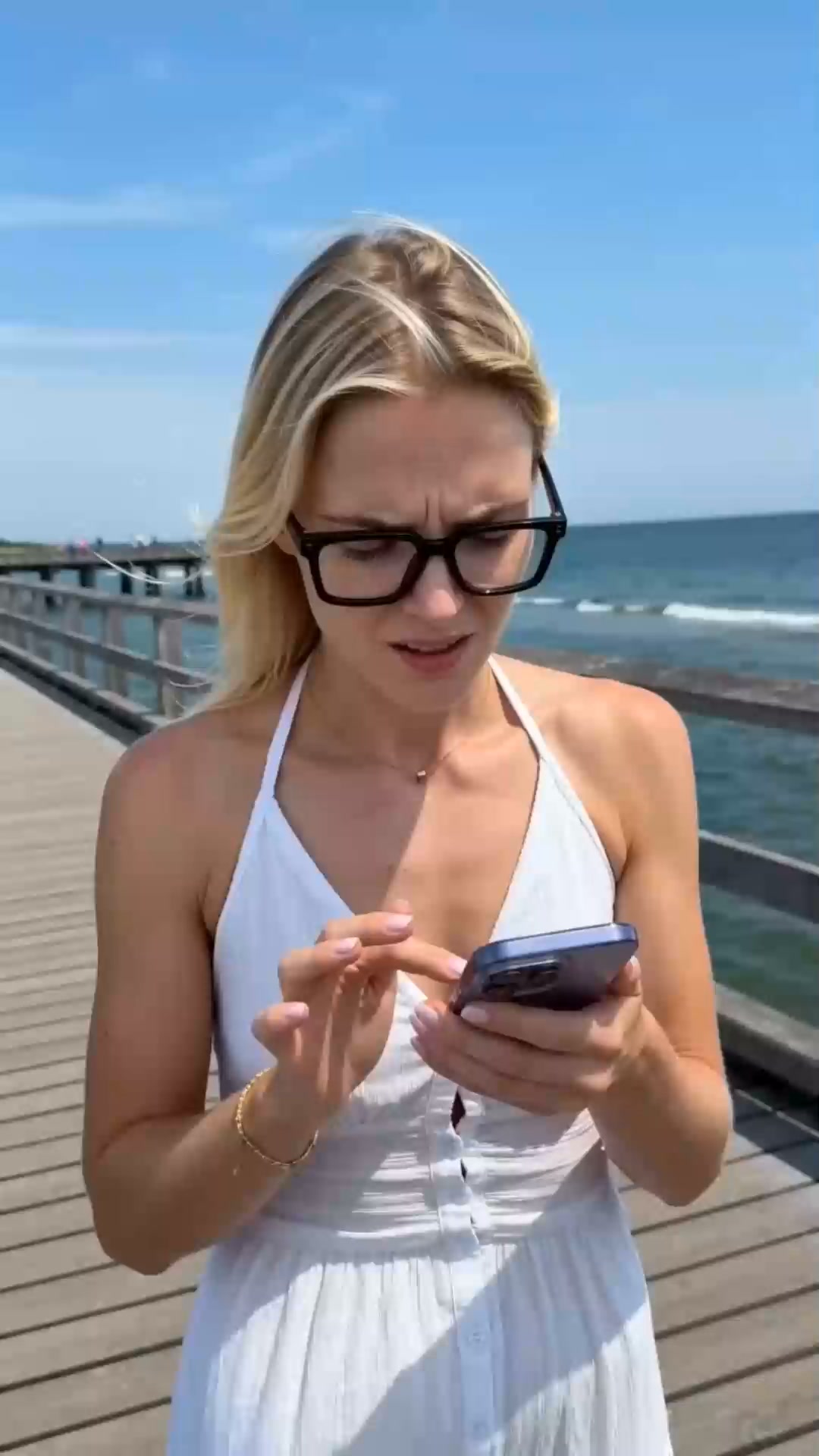 Ditch your 3 pairs of glasses: The 3-in-1 photochromic glasses you can wear anywhere.