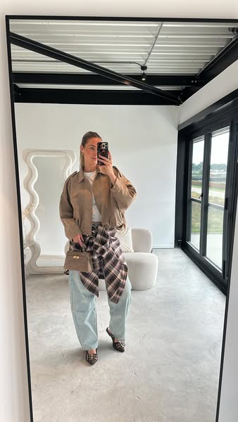 Gossip 8259 FLOWY CHECK BLOUSE BALLON FIT BRUIN | GOSSIP