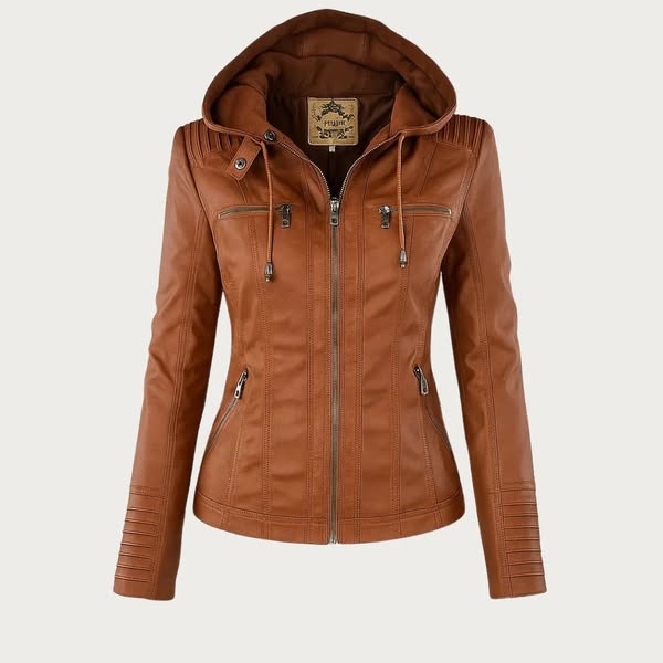 ¡La chaqueta más deseada de Cloe Ferrer ahora también está disponible en más tallas!