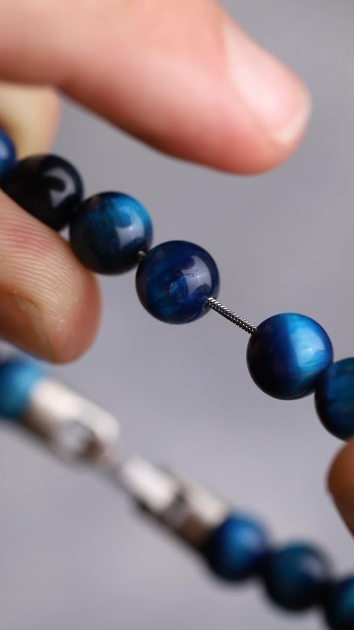 Blaues Tigerauge – handgefertigt
