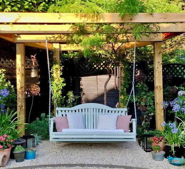 Duckpaddle British made Garden Swings, Arbours, Furniture and Fencing