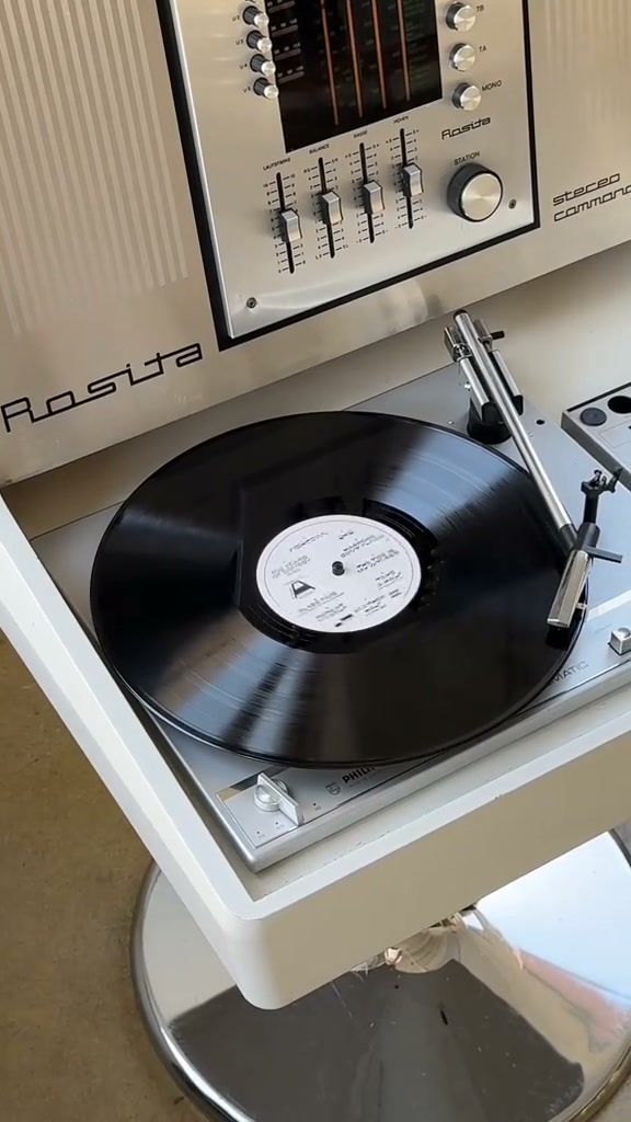 Vintage Stereo Hi-Fi Sound System