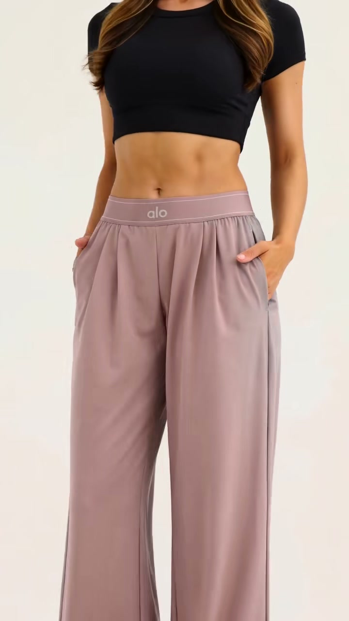 THE PANTS YOU’LL WANT TO LIVE IN.