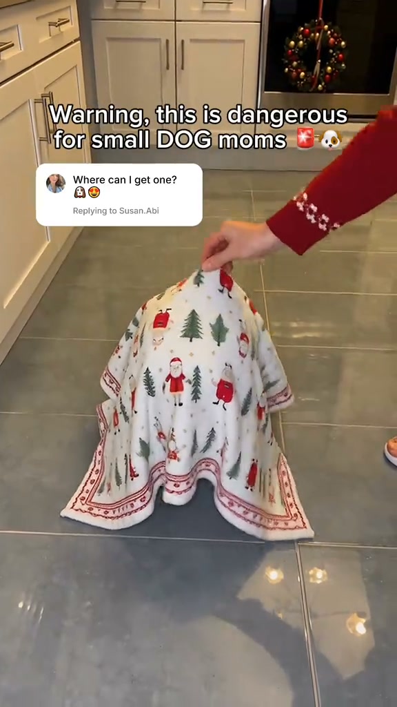 Christmas Sale 60% OFF!50K+ SOLD!Christmas Tree Pet Cape Cloak for Cats & Dogs
