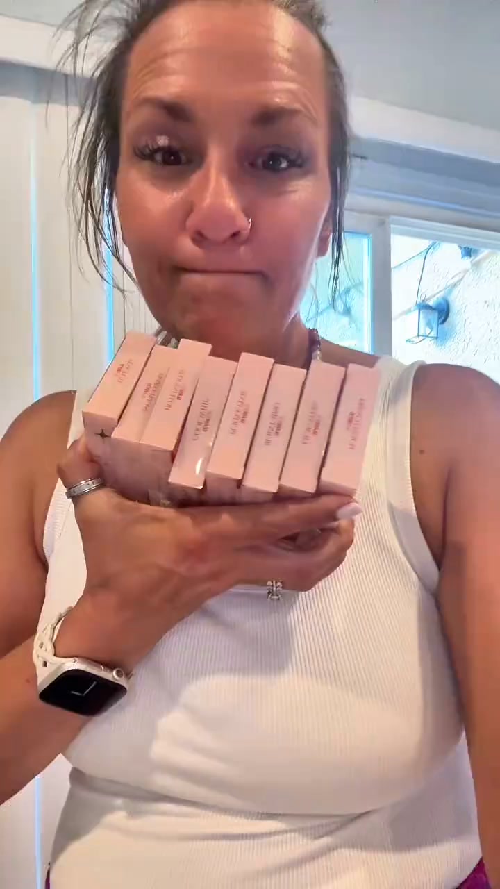 short nails, endless cute looks
