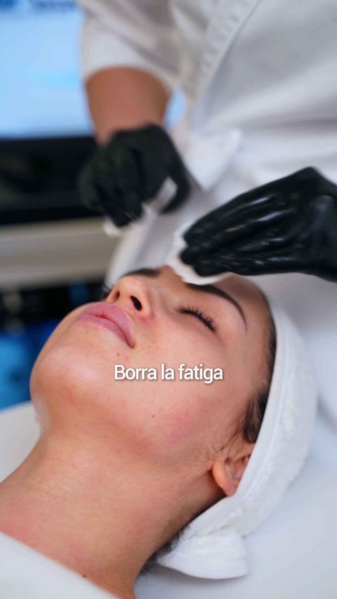Rostro impecable, joven y elegante