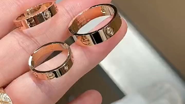Stellar don't fade. Neither does our jewelry.