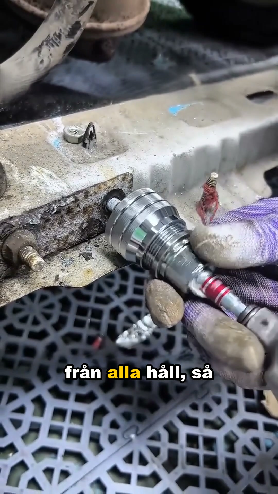 Nio hylsor i en. Ett vrid, rätt storlek.