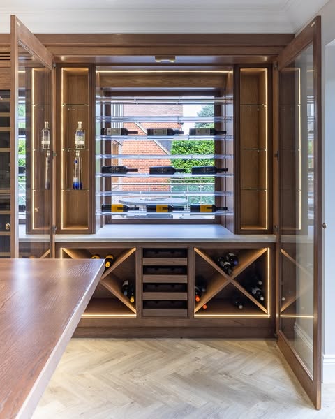 Crabtree & Hargreeves – Bespoke Kitchen's & More