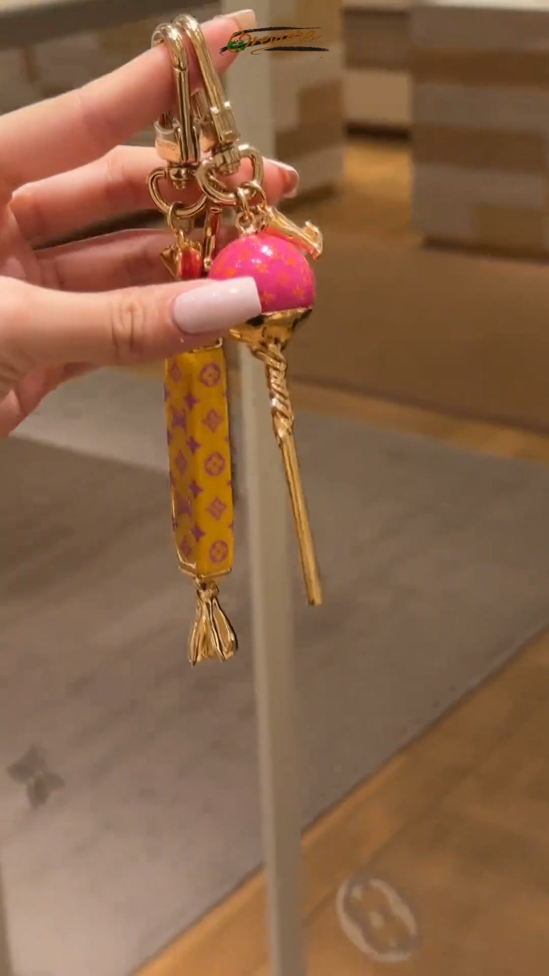 Sweet Charm Keychain – Add a Cute Touch to Every Day