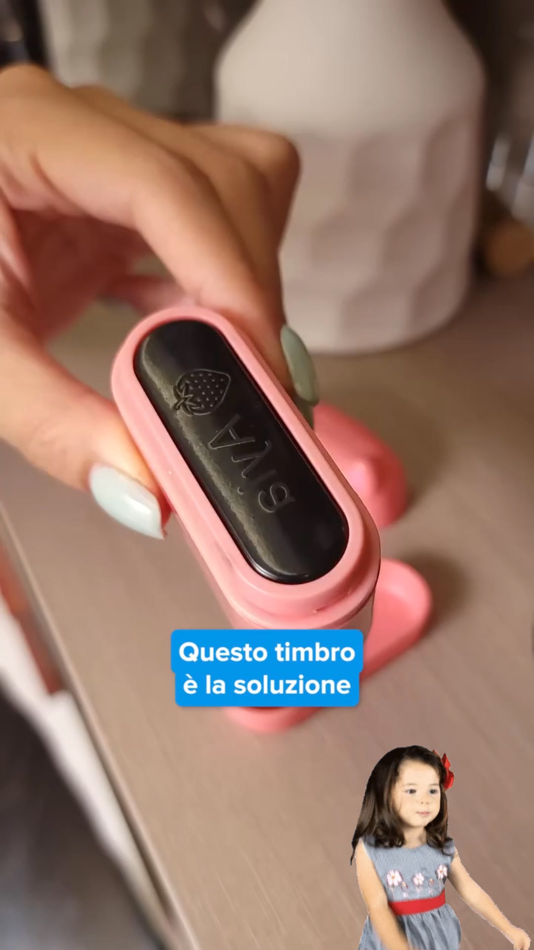 KidTimbro 2.0™ - Timbro con nome personalizzato - Inchiostro Bianco + Nero (NUOVO)