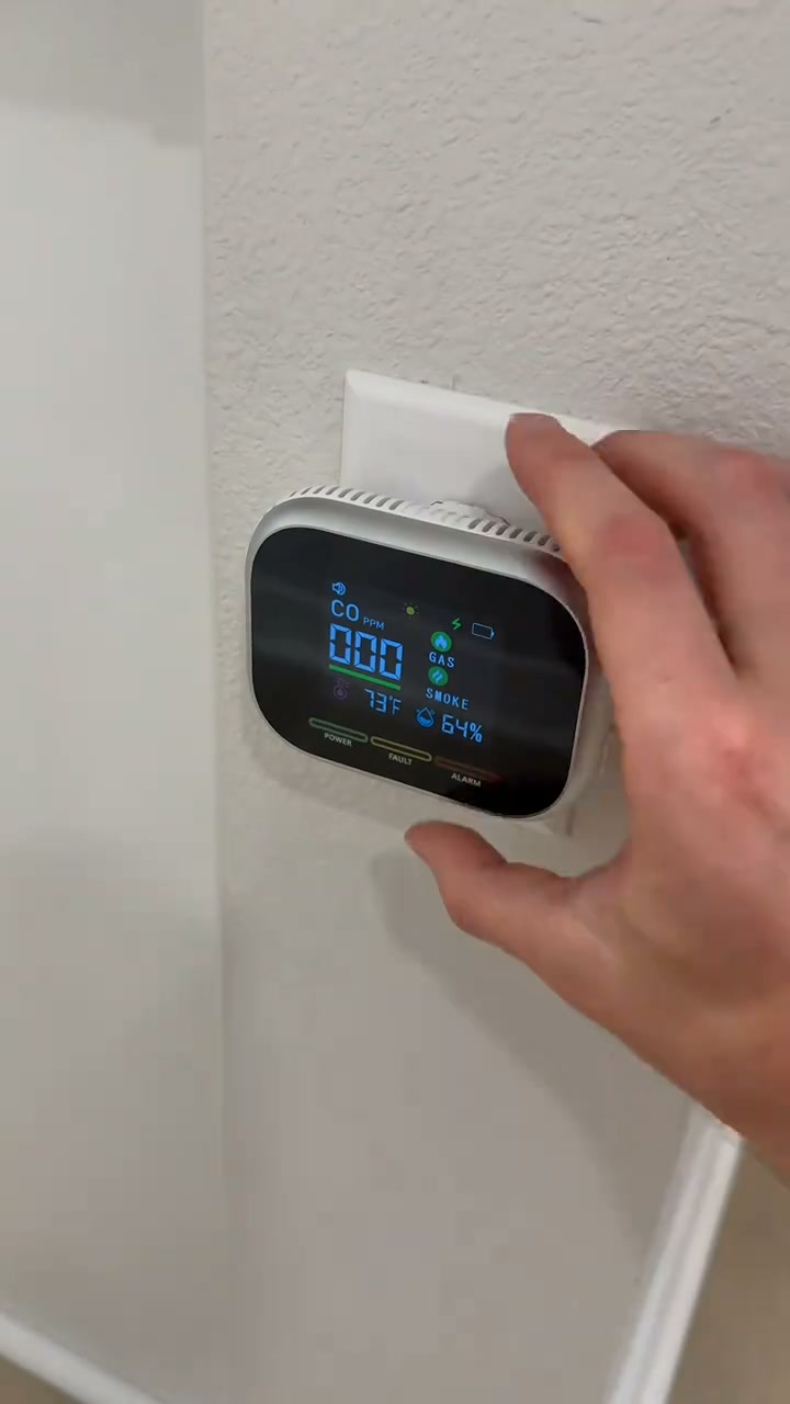 Ditch Your Old Smoke Alarms Plug In 6-in-1 Safety