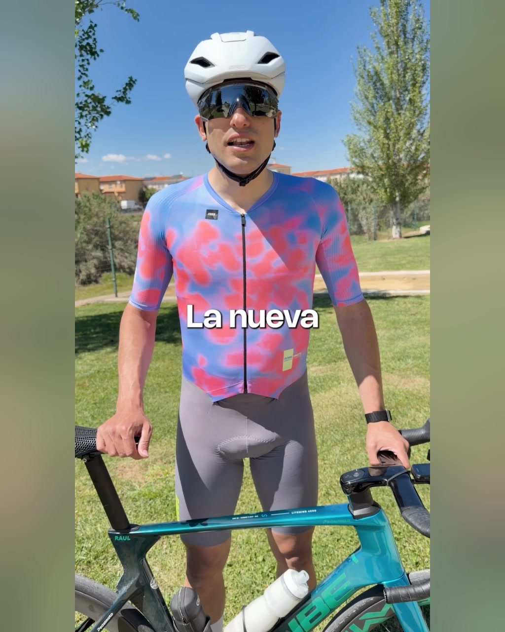 Viste Gobik. Rueda con Carácter.