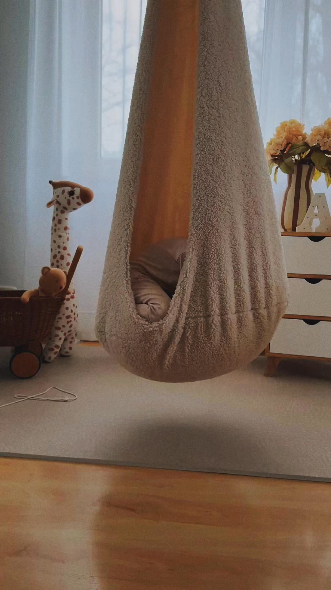 MeowBaby Hängesessel Cocoon