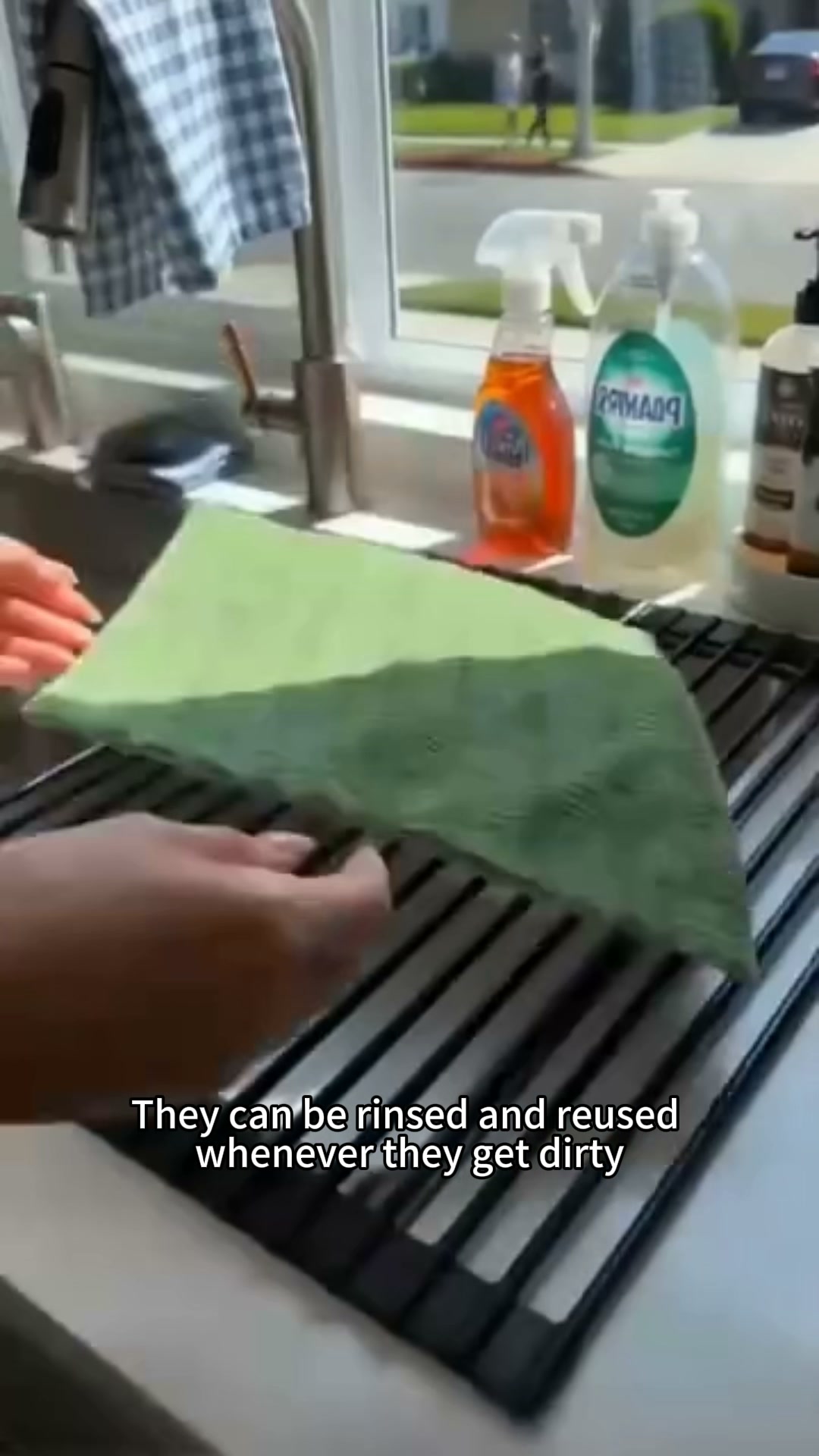 Ditch Paper Towels! These Reusable Cloths Last 300 Washes & Clean Streak-Free!