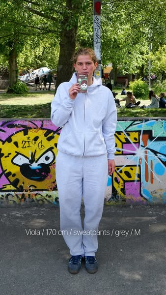 Sweatpants · €40