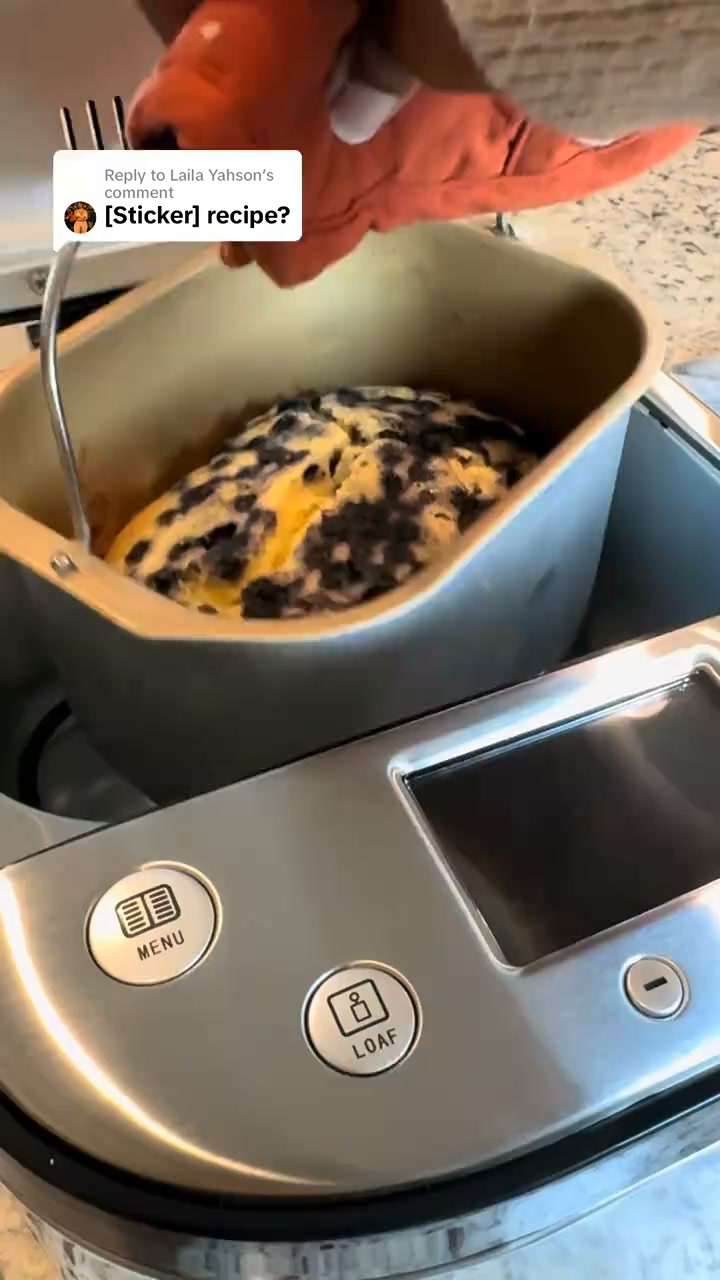 pov: you bought a bread machine and now you’re obsessed #kitchenfinds #breadmachine #bread #kitchenhacks