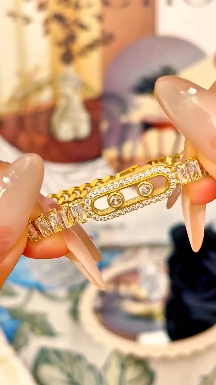 Women's Gold-Tone Cubic Zirconia Chain Bracelet