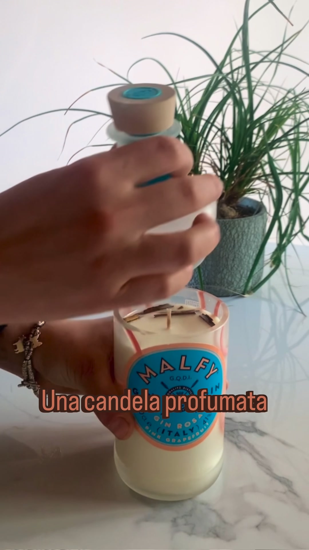 Ogni bottiglia, una candela unica
