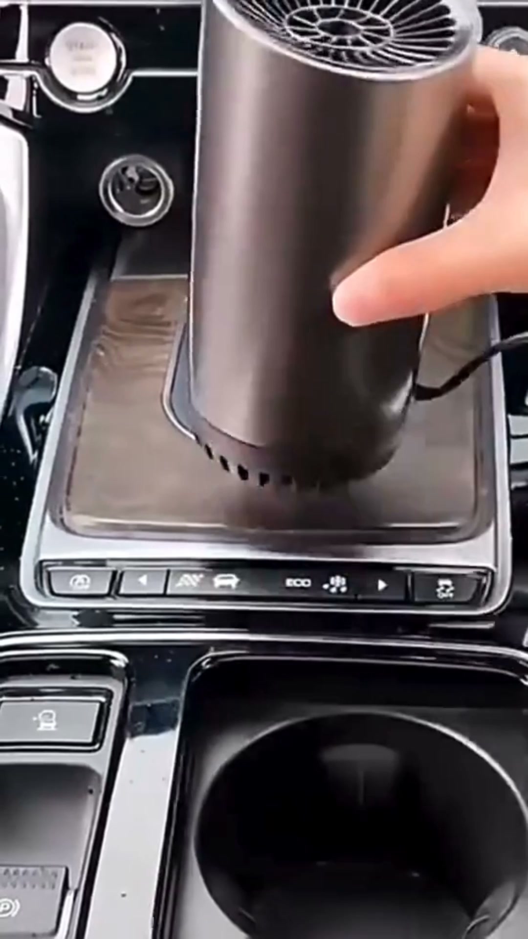 Aquece rapidamente o ar no teu carro.