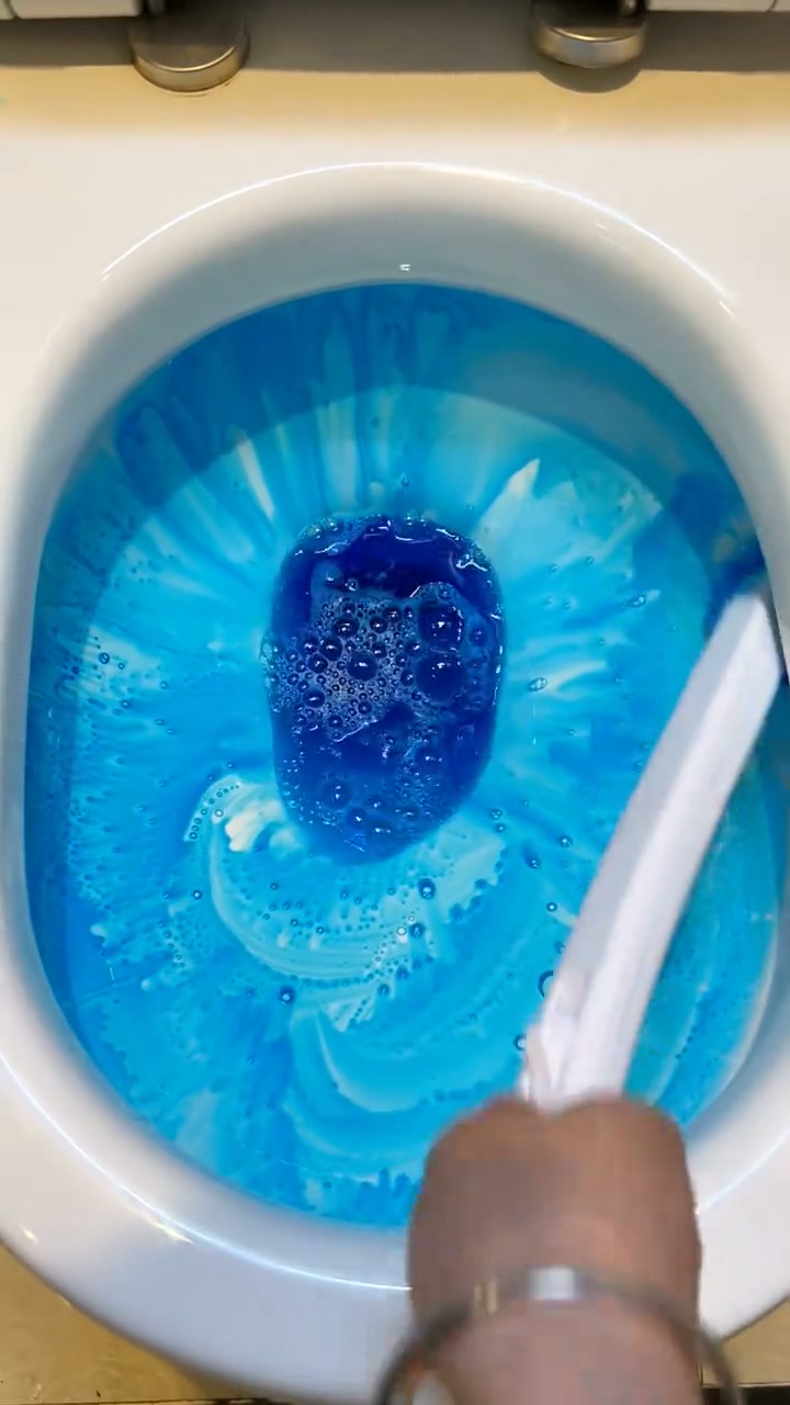 a smarter way to clean your toilet