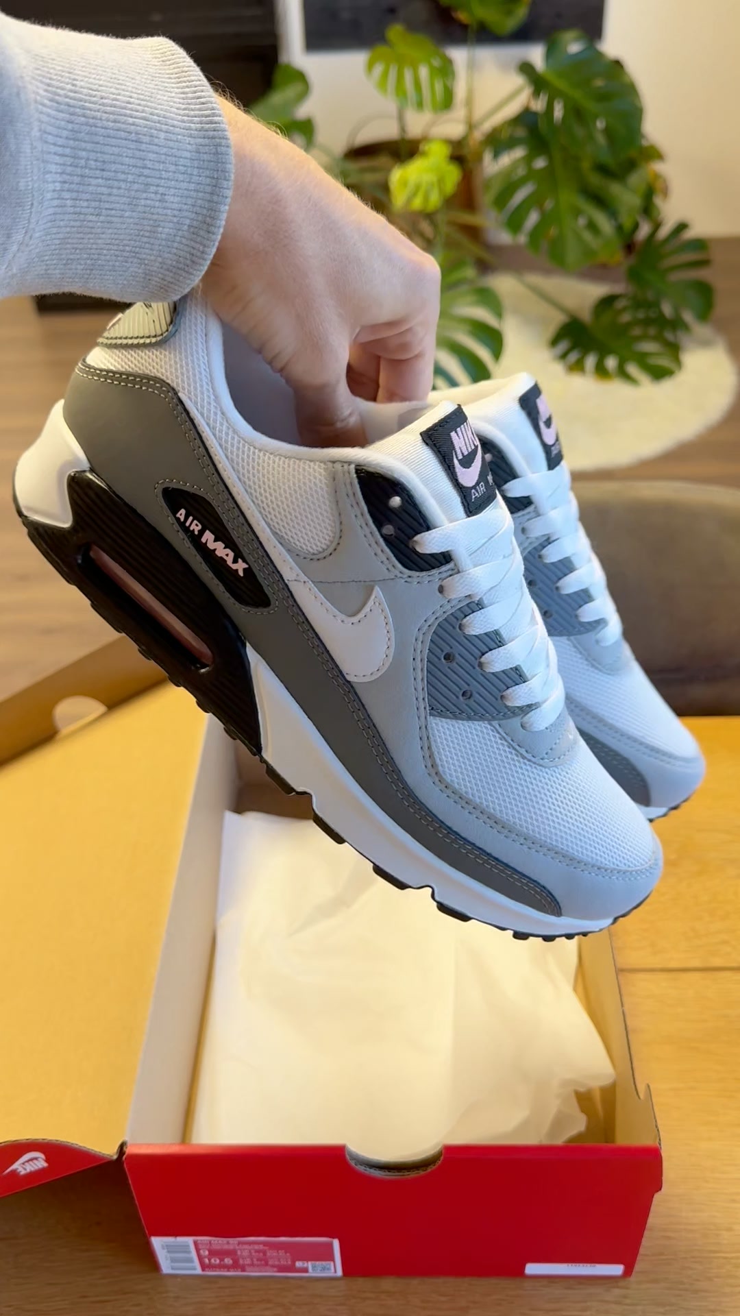 Air Max 90 Pink Foam · €159