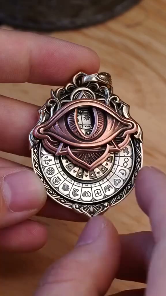 Handmade Tarot Vision Pendant: Connect to Cosmic Wisdom Anytime