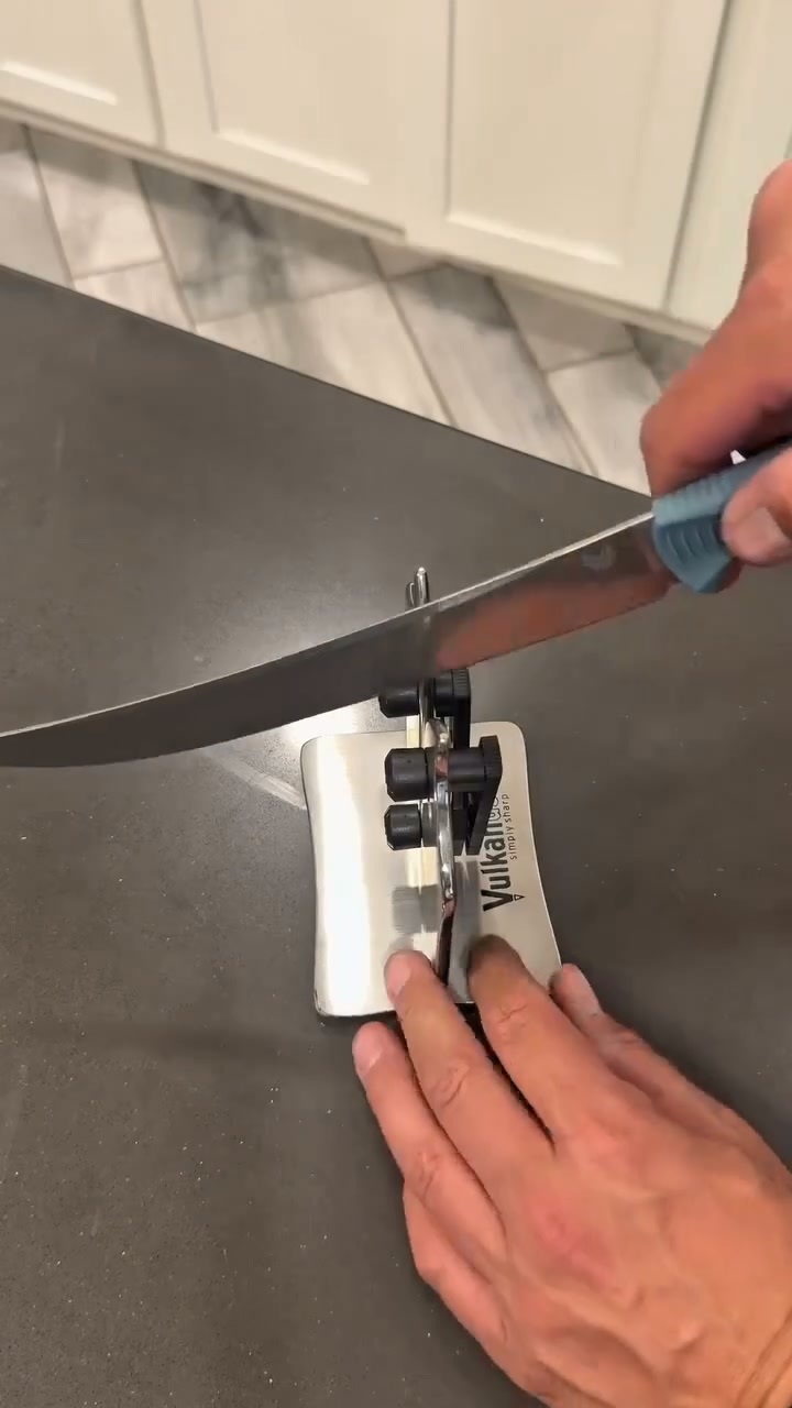 Bring their edge back at home with this adjustable stainless steel sharpening tool.