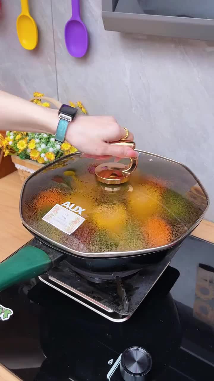 Flower-shaped Steel Folding Steamer