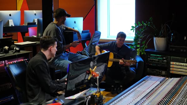 Become a Sound Engineer