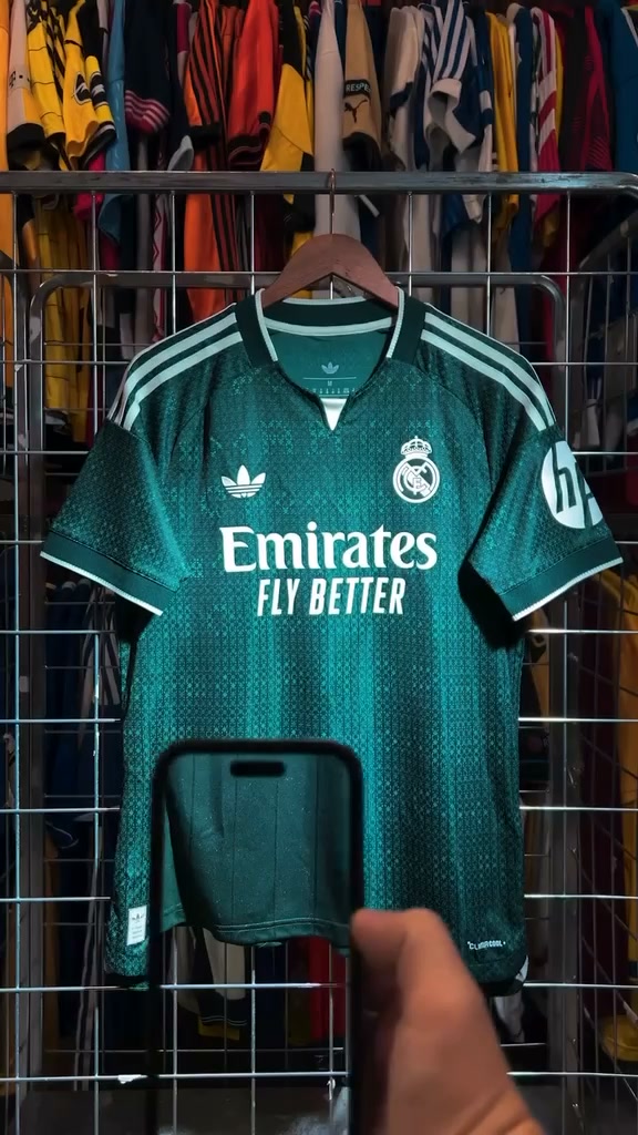 Não é só uma camisola