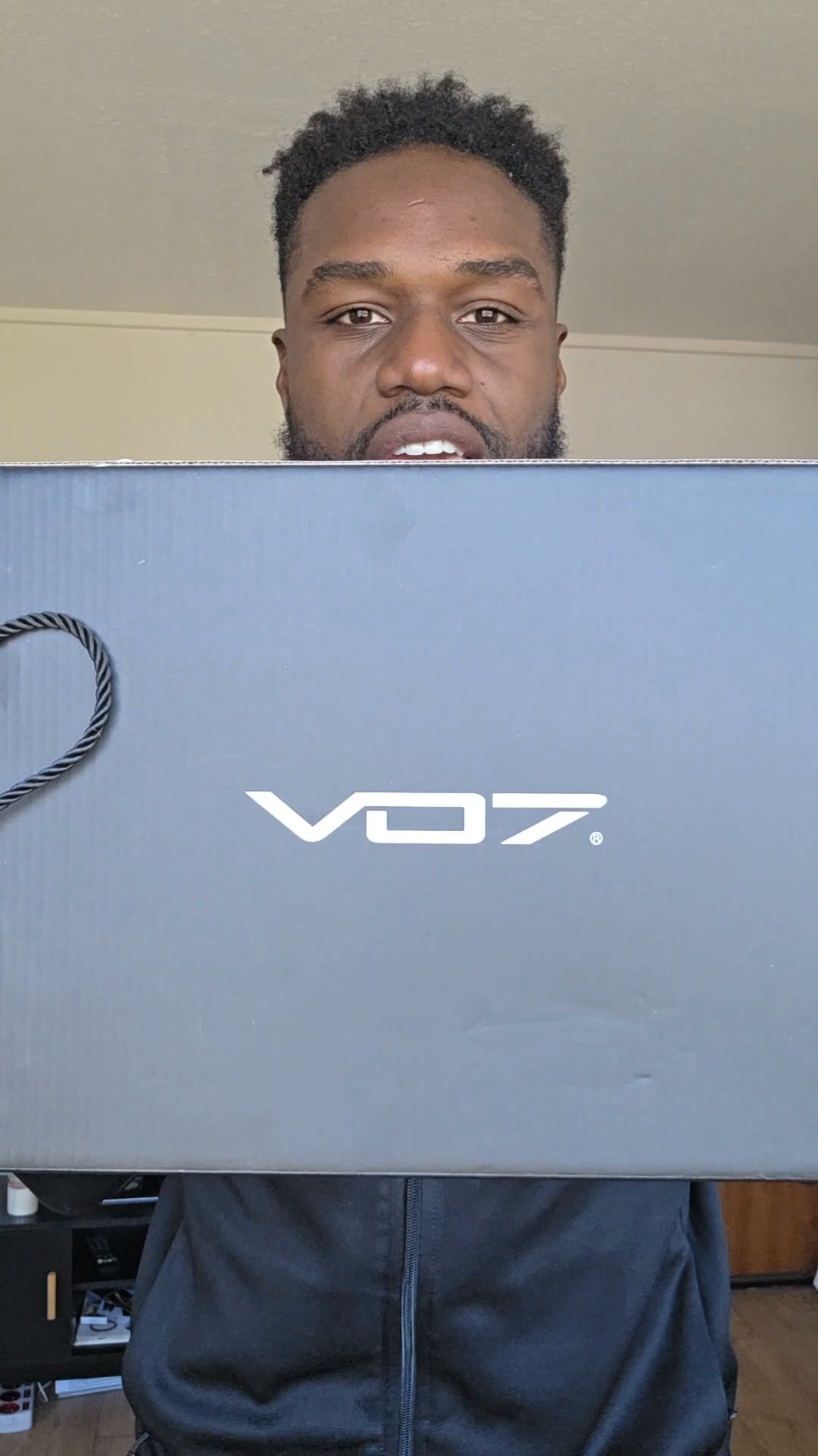 Unboxing VO7