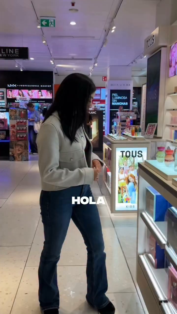 La paramos en el centro comercial. Lo que pasó después no tiene trampa.