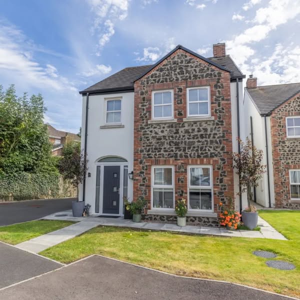 Detached Home in Banbridge