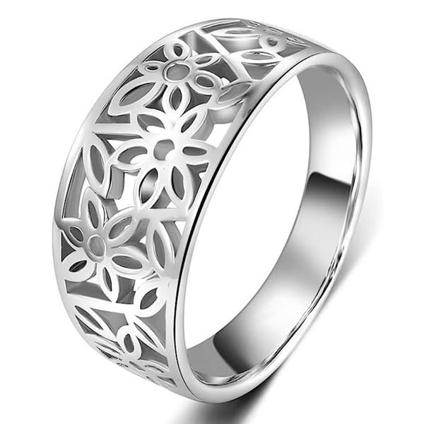 Delicate Flower Daria Ring | Rose & OliverDelicate Flower Daria Ring | Rose & OliverMake the details your own with the Delicate Flower Daria