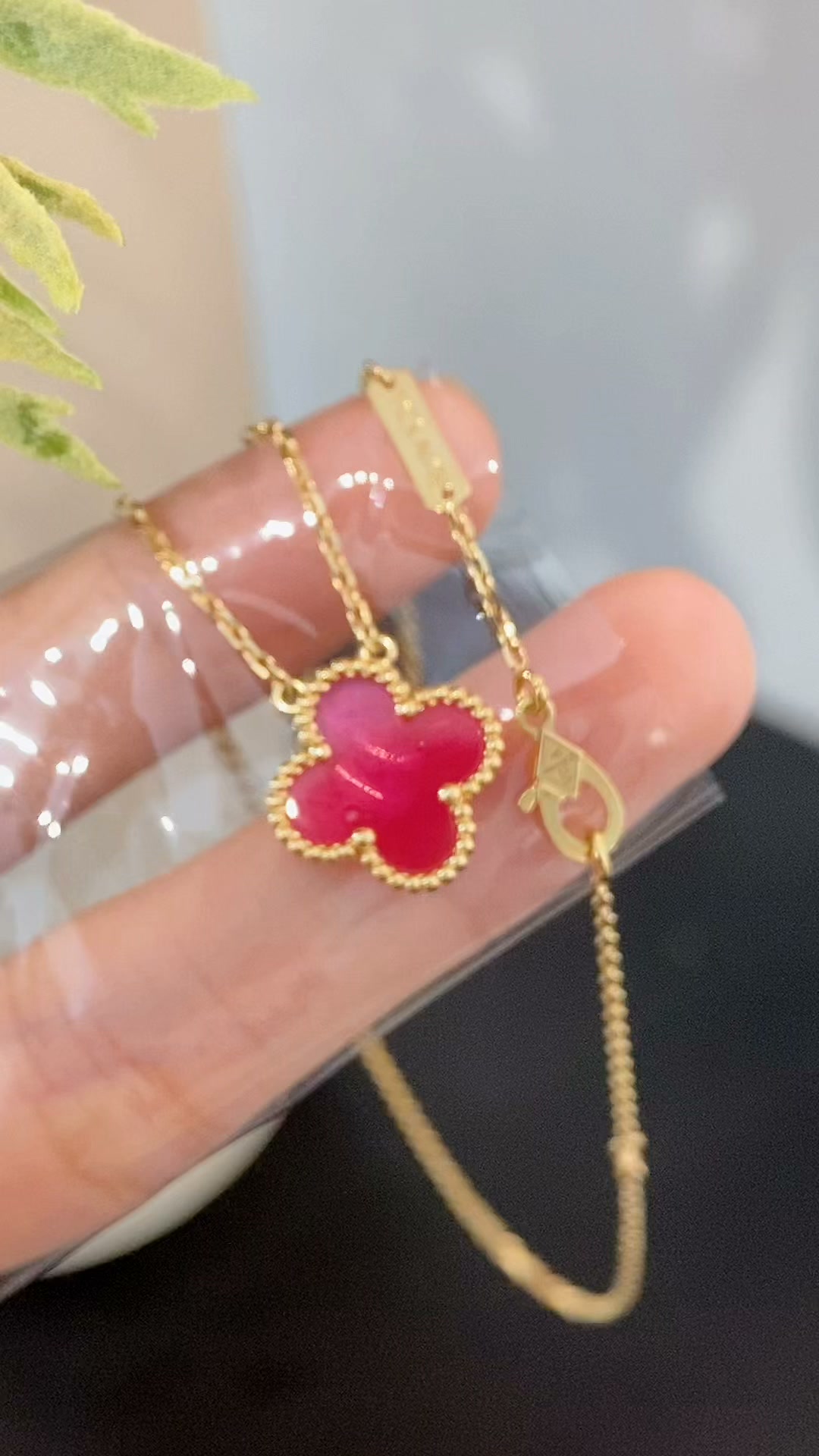Anúncio de Oakjuri.Elegance-jewel