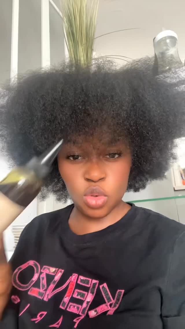 Anúncio de ASILI HAIR CARE